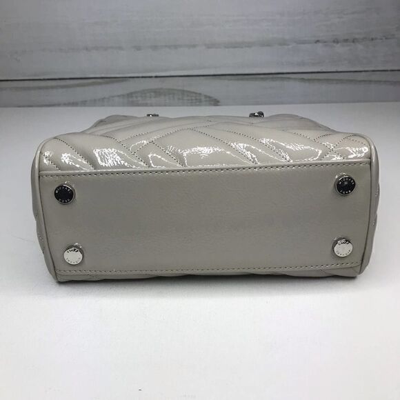 Michael Kors Peyton Medium Tote Pearl Grey NWT - Picture 7 of 8